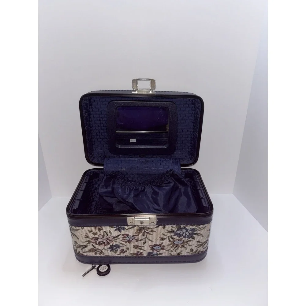 VTG Blue Floral Tapestry Train Case Makeup Cosmetic Travel Hard Shell w/ Keys - Picture 2 of 5